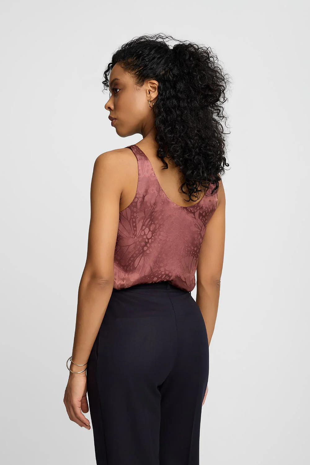 Top Miss Whisper Chocolate - Image 4